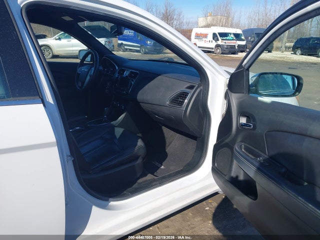 2012 CHRYSLER 200 1C3CCBCG8CN278956 Photo 4
