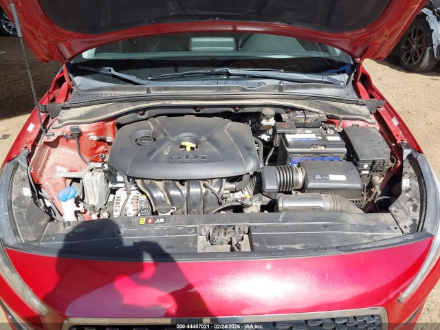 KMHH35LE1JU012887 Hyundai ELANTRA GT