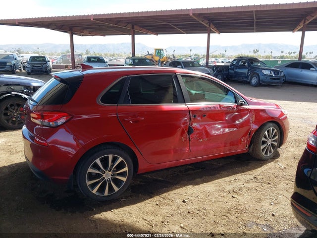 KMHH35LE1JU012887 Hyundai ELANTRA GT