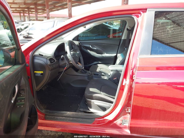 KMHH35LE1JU012887 Hyundai ELANTRA GT