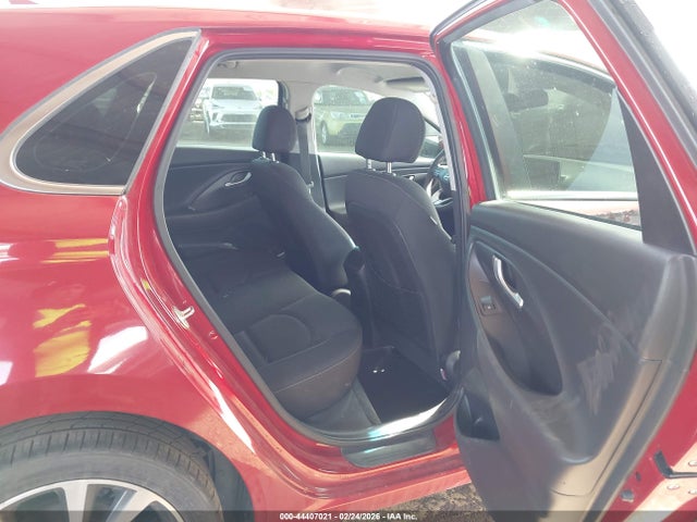 KMHH35LE1JU012887 Hyundai ELANTRA GT