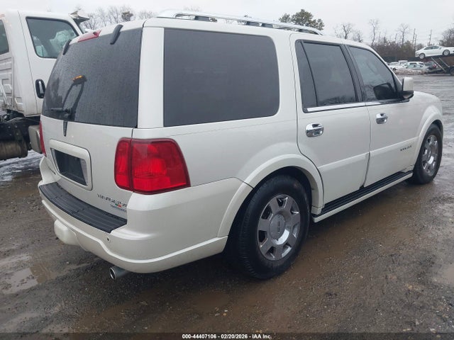 2006 LINCOLN NAVIGATOR 5LMFU28526LJ03270 Photo 3