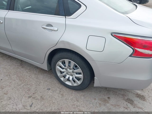 2015 Nissan Altima 2.5 S მანქანა იყიდება აუქციონზე, vin: 1N4AL3AP1FC188209, აუქციონის ნომერი: 44407109