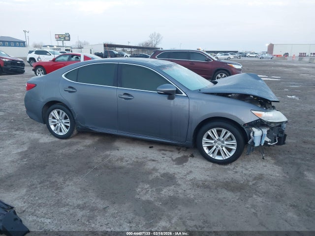 2013 Lexus Es 350 მანქანა იყიდება აუქციონზე, vin: JTHBK1GGXD2062736, აუქციონის ნომერი: 44407133
