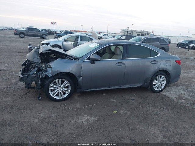 2013 Lexus Es 350 მანქანა იყიდება აუქციონზე, vin: JTHBK1GGXD2062736, აუქციონის ნომერი: 44407133