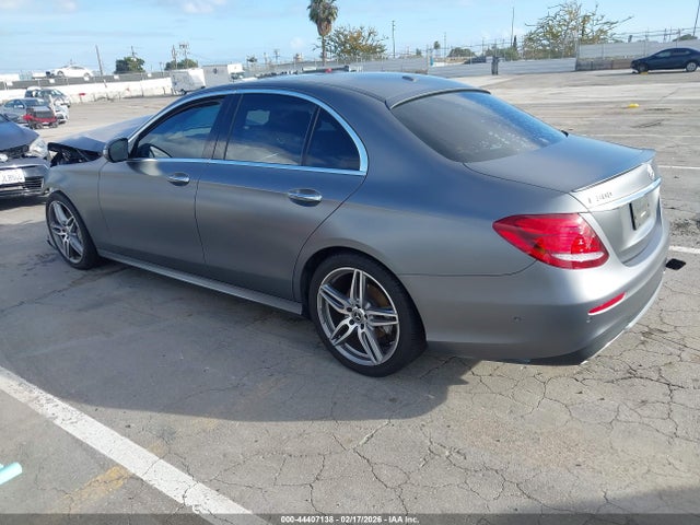 Mercedes-Benz E 300 2017 WDDZF4JB8HA218583 Image 3