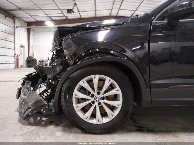 44407174 :رقم المزاد ، 3VV0B7AX0LM177455 vin ، 2020 Volkswagen Tiguan 2.0t S مزاد بيع