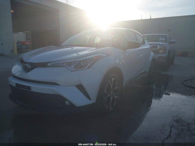 Toyota C-hr Limited 2019 NMTKHMBX2KR080354 Image 2