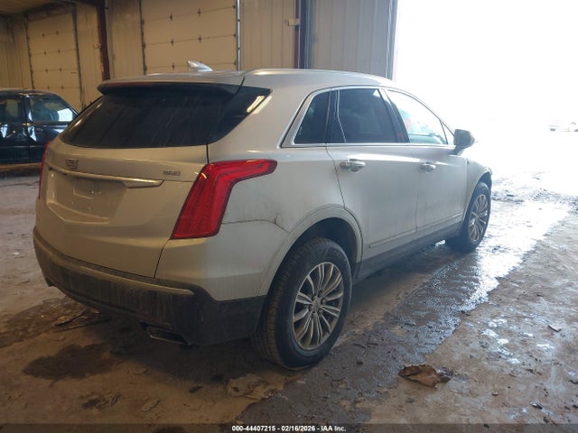 2019 CADILLAC XT5 1GYKNDRS9KZ186832 Photo 3
