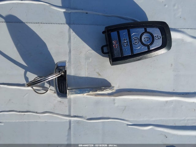 Ford Fusion Hybrid Titanium 2017 3FA6P0RU9HR356931 Image 11