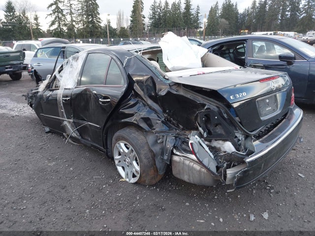 Продажа на аукционе авто 2003 Mercedes-benz E 320, vin: WDBUF65JX3A203589, номер лота: 44407248