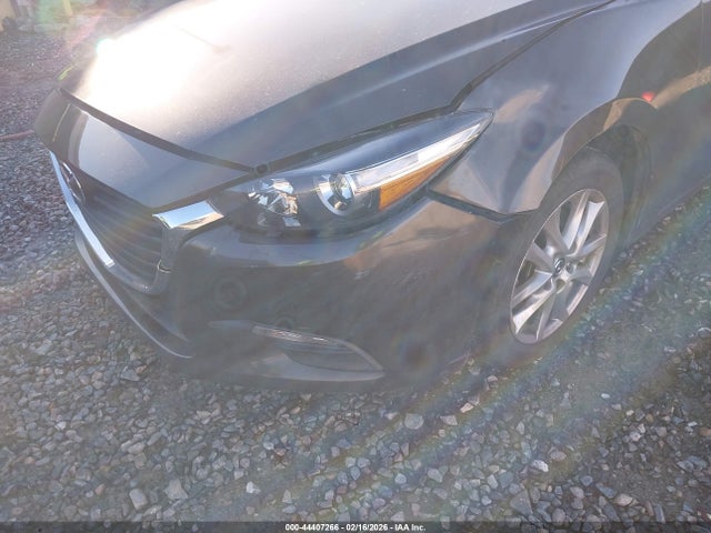 Aukcja sprzedaży 2018 Mazda Mazda3 Sport, vin: 3MZBN1U71JM193827, numer aukcji: 44407266