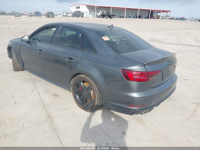 2018 AUDI S4 WAUB4AF46JA014152 Photo 2
