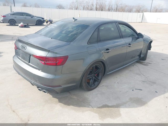 2018 AUDI S4 WAUB4AF46JA014152 Photo 3