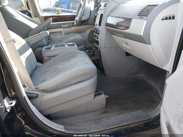 Aukcja sprzedaży 2010 Chrysler Town & Country Touring, vin: 2A4RR5D15AR300177, numer aukcji: 44407387