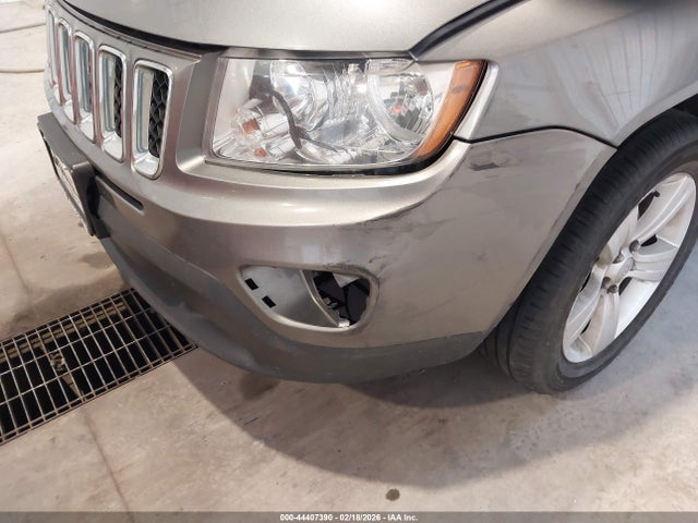 44407390 :رقم المزاد ، 1C4NJDEB2DD101432 vin ، 2013 Jeep Compass Latitude مزاد بيع