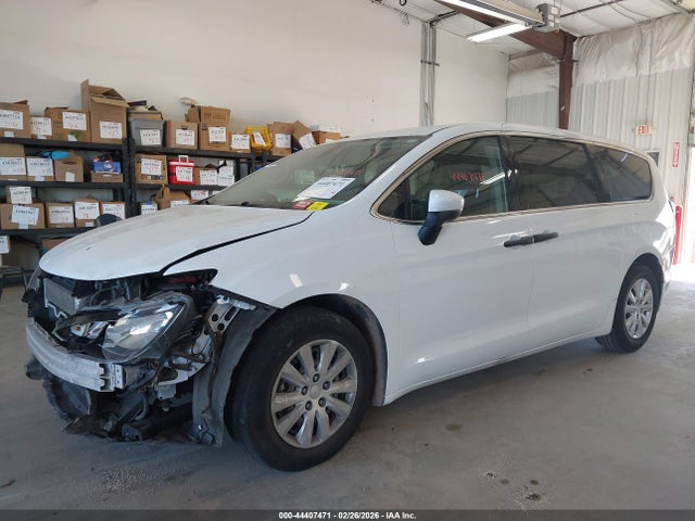 44407471 :رقم المزاد ، 2C4RC1AG2LR106265 vin ، 2020 Chrysler Voyager L مزاد بيع