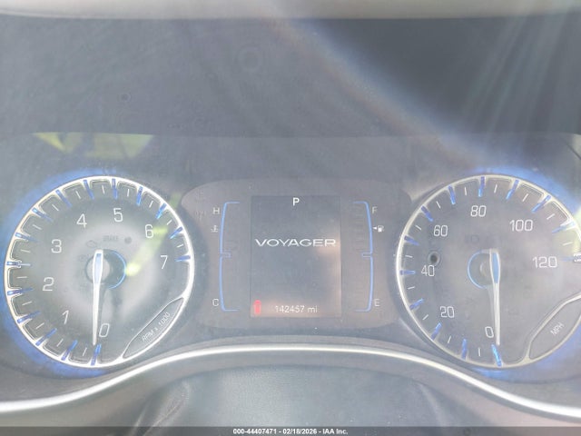 44407471 :رقم المزاد ، 2C4RC1AG2LR106265 vin ، 2020 Chrysler Voyager L مزاد بيع