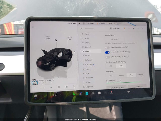 2024 Tesla Model Y Long Range Dual Motor All-wheel Drive მანქანა იყიდება აუქციონზე, vin: 7SAYGAEE5RF124565, აუქციონის ნომერი: 44407505