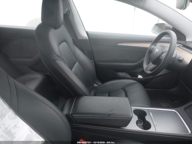 2021 Tesla Model 3 Standard Range Plus Rear-wheel Drive მანქანა იყიდება აუქციონზე, vin: 5YJ3E1EA2MF057748, აუქციონის ნომერი: 44407521