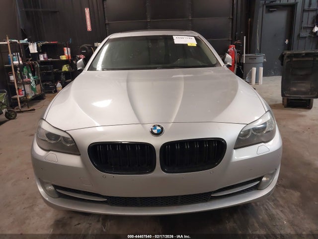 2013 Bmw 528i მანქანა იყიდება აუქციონზე, vin: WBAXG5C50DD233984, აუქციონის ნომერი: 44407540