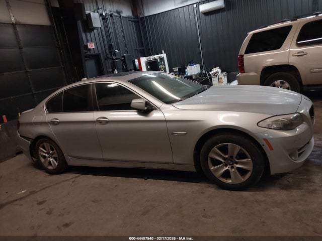 2013 Bmw 528i მანქანა იყიდება აუქციონზე, vin: WBAXG5C50DD233984, აუქციონის ნომერი: 44407540