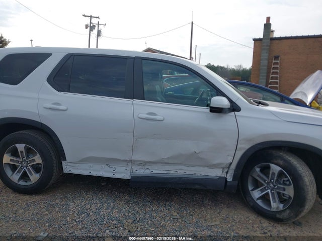 44407560 :رقم المزاد ، 5FNYG2H46SB047300 vin ، 2025 Honda Pilot Ex-l مزاد بيع