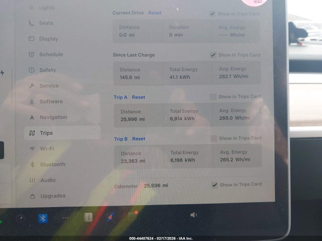 2024 Tesla Model Y Long Range Dual Motor All-wheel Drive მანქანა იყიდება აუქციონზე, vin: 7SAYGDEE1RF199748, აუქციონის ნომერი: 44407624