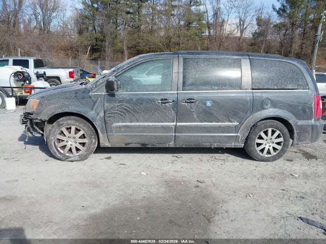 Auction sale of the 2013 Chrysler Town & Country Touring, vin: 2C4RC1BG5DR631577, lot number: 44407628