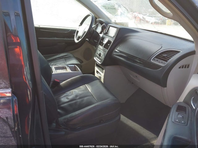 Auction sale of the 2013 Chrysler Town & Country Touring, vin: 2C4RC1BG5DR631577, lot number: 44407628
