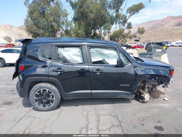 Aukcja sprzedaży 2023 Jeep Renegade Latitude 4x4, vin: ZACNJDB10PPP16432, numer aukcji: 44407672