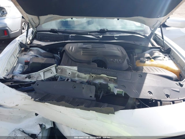 Продажа на аукционе авто 2015 Dodge Charger Sxt, vin: 2C3CDXHG2FH725622, номер лота: 44407729