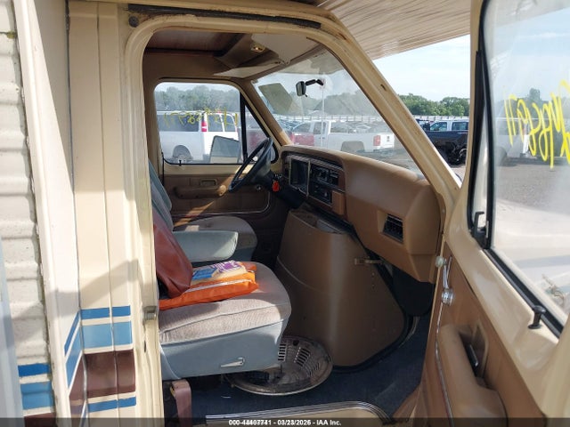 44407741 :رقم المزاد ، 1FDKE30L6HHB11618 vin ، 1987 Ford Econoline E350 Cutaway Van مزاد بيع