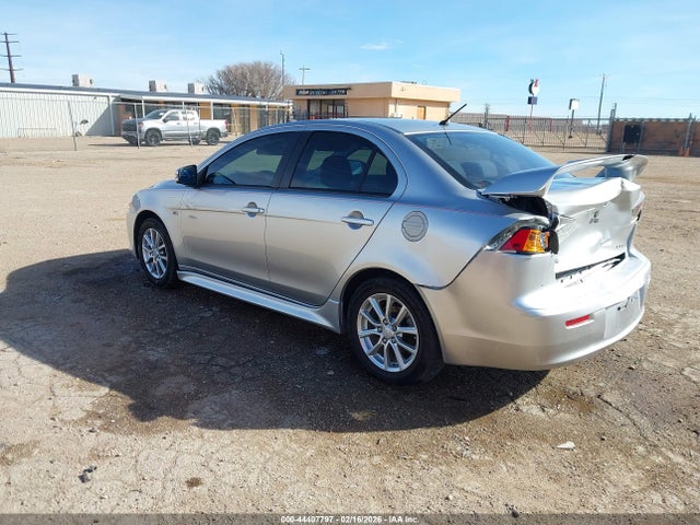 2016 MITSUBISHI LANCER JA32U2FU7GU002073 Photo 2