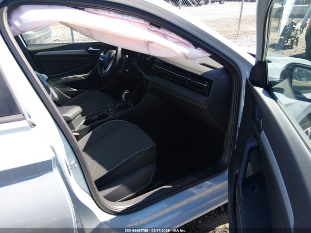 3VWBX7BU9SM087987 Volkswagen Jetta 1.5t Sport