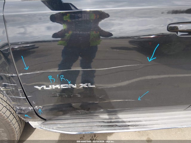 Aukcja sprzedaży 2015 Gmc Yukon Xl 1500 Slt, vin: 1GKS1HKC3FR221676, numer aukcji: 44407845