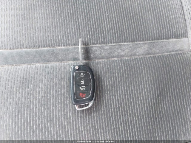 5NPE24AF4HH587098 Hyundai SONATA SE