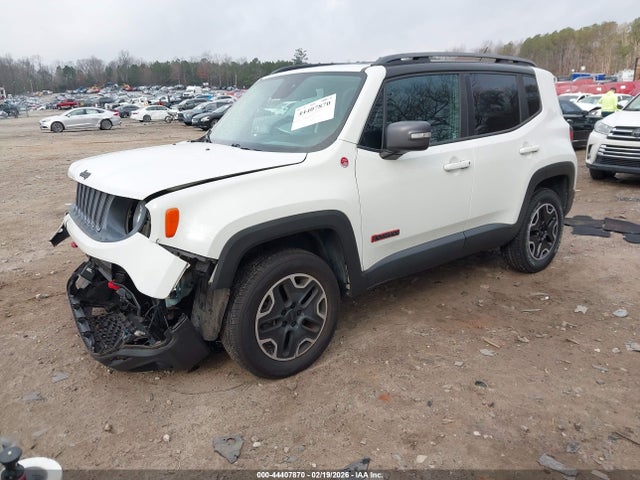 2015 Jeep Renegade Trailhawk მანქანა იყიდება აუქციონზე, vin: ZACCJBCTXFPB21911, აუქციონის ნომერი: 44407870