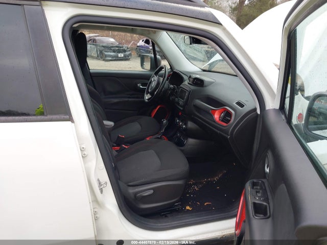 2015 Jeep Renegade Trailhawk მანქანა იყიდება აუქციონზე, vin: ZACCJBCTXFPB21911, აუქციონის ნომერი: 44407870