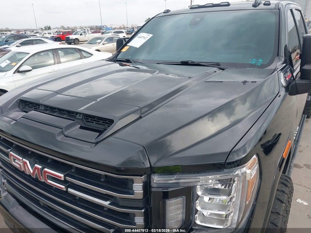 44407912 :رقم المزاد ، 1GT49PEY1NF320415 vin ، 2022 Gmc Sierra 2500hd 4wd  Standard Bed At4 مزاد بيع