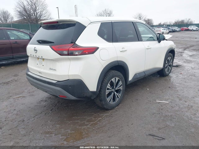 JN8AT3BB4MW227291 Nissan Rogue Sv Intelligent Awd