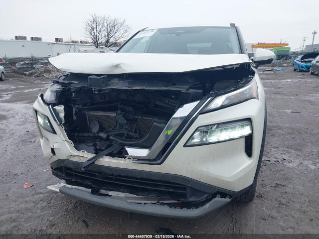 JN8AT3BB4MW227291 Nissan Rogue Sv Intelligent Awd