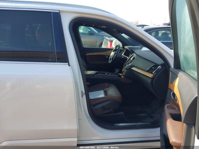 Auction sale of the 2021 Volvo Xc90 T6 Momentum 7 Passenger, vin: YV4A22PK8M1759672, lot number: 44407980