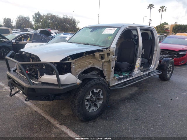 3TMDZ5BN5JM045401 Toyota Tacoma Trd Off Road
