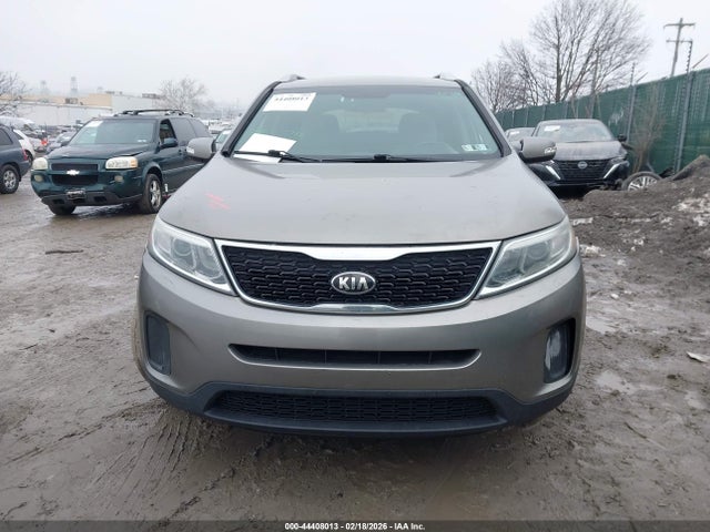 KIA Sorento Lx V6 2015 5XYKTDA79FG595176 Image 12