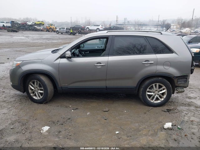 KIA Sorento Lx V6 2015 5XYKTDA79FG595176 Image 14