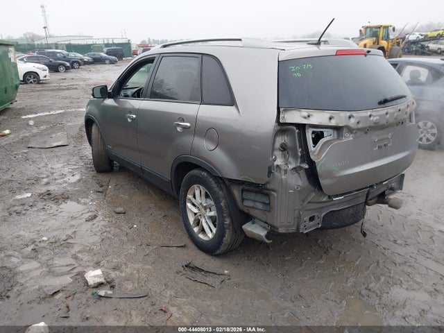 KIA Sorento Lx V6 2015 5XYKTDA79FG595176 Image 3