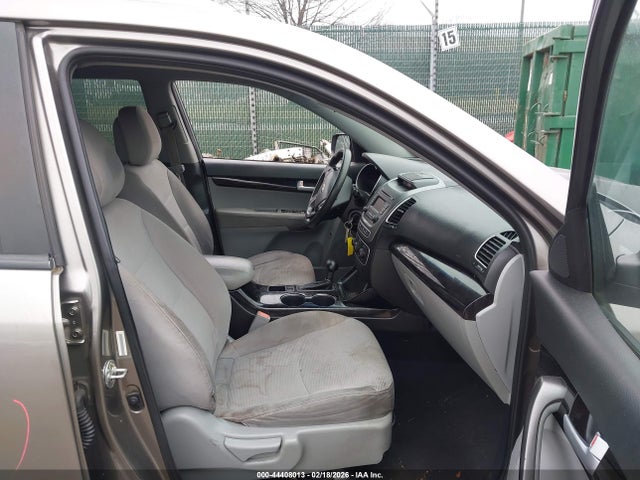 KIA Sorento Lx V6 2015 5XYKTDA79FG595176 Image 5