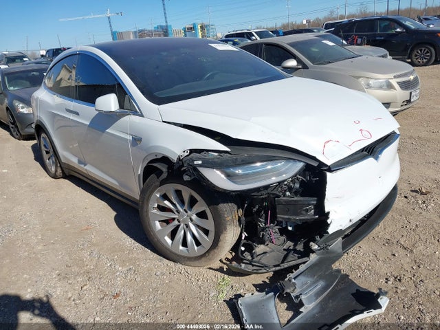2017 TESLA MODEL X 5YJXCBE49HF051720