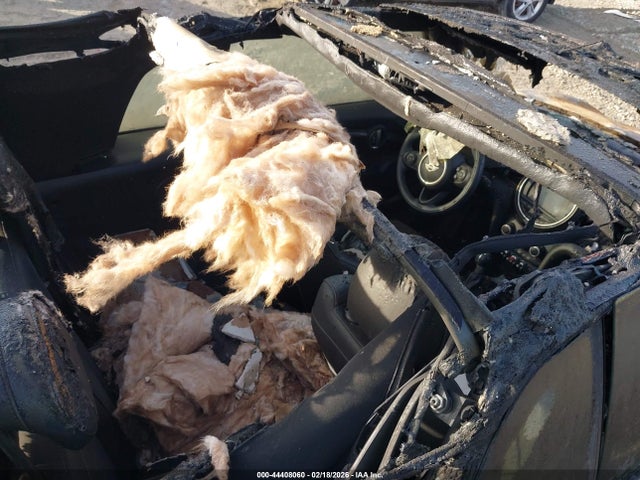 2016 MINI CONVERTIBLE WMWWG9C57G3A92105 Photo 7